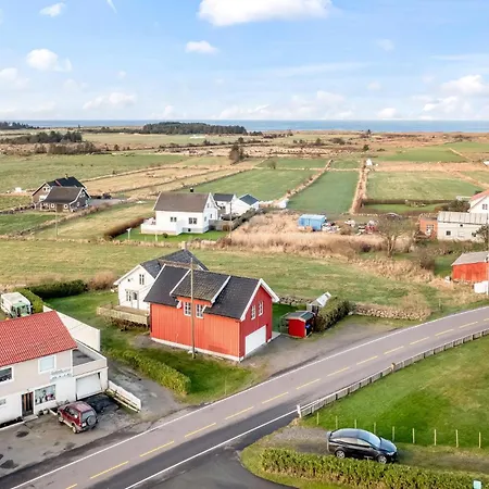 Cozy In With Kitchen Holiday home *