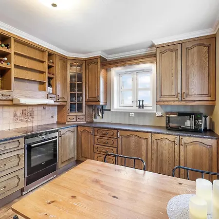 Cozy In With Kitchen Vanse